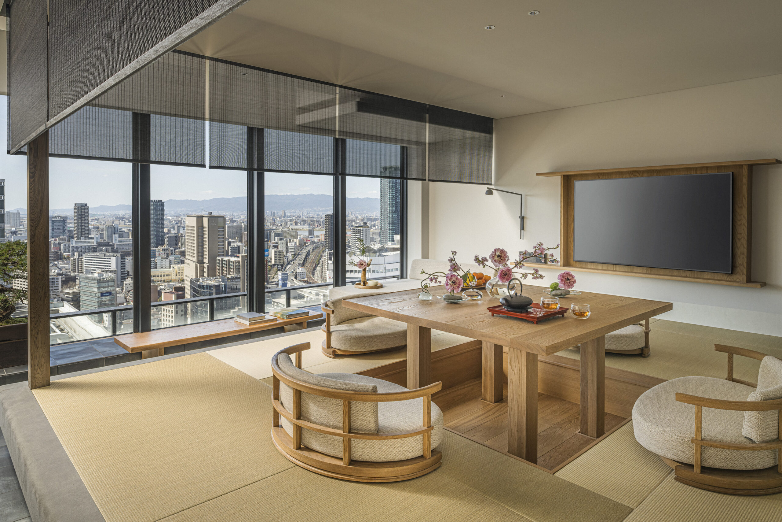 フォーシーズンズホテル大阪 — 大阪市北区堂島 · GENSUI モダン旅館フロアを擁する 37 階建ての国際ブランド