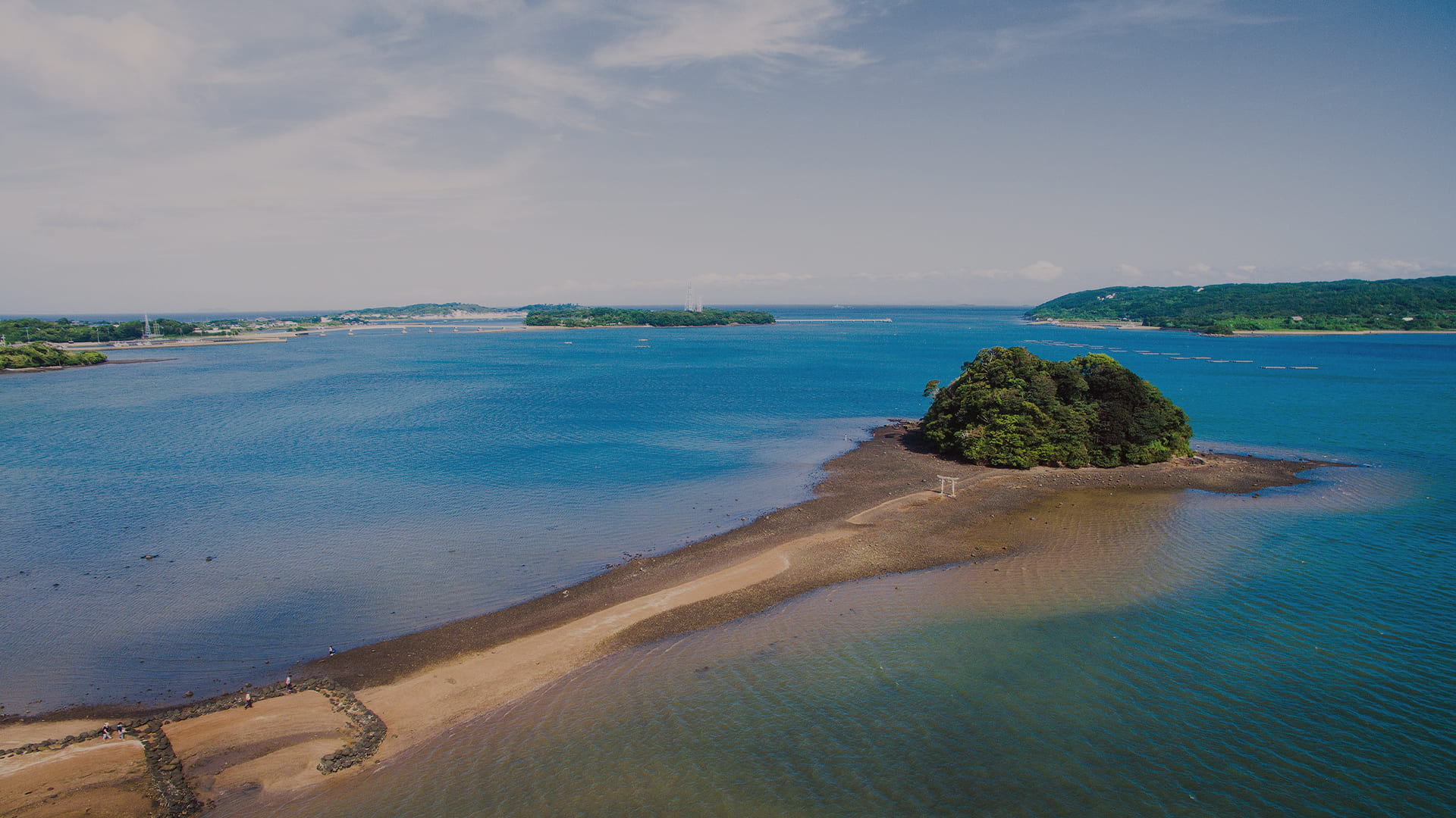 奥壱岐の千年湯 平山旅館 — 壱岐・勝本町 · 1955年創業、湯本温泉源泉と玄界灘を望む小規模旅館