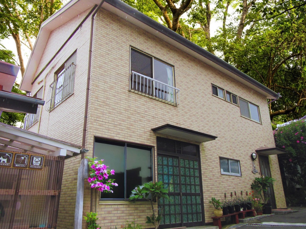 ビラ小沢 — 下田市須崎 爪木崎 · 岬に点在する全棟一戸建ての貸別荘