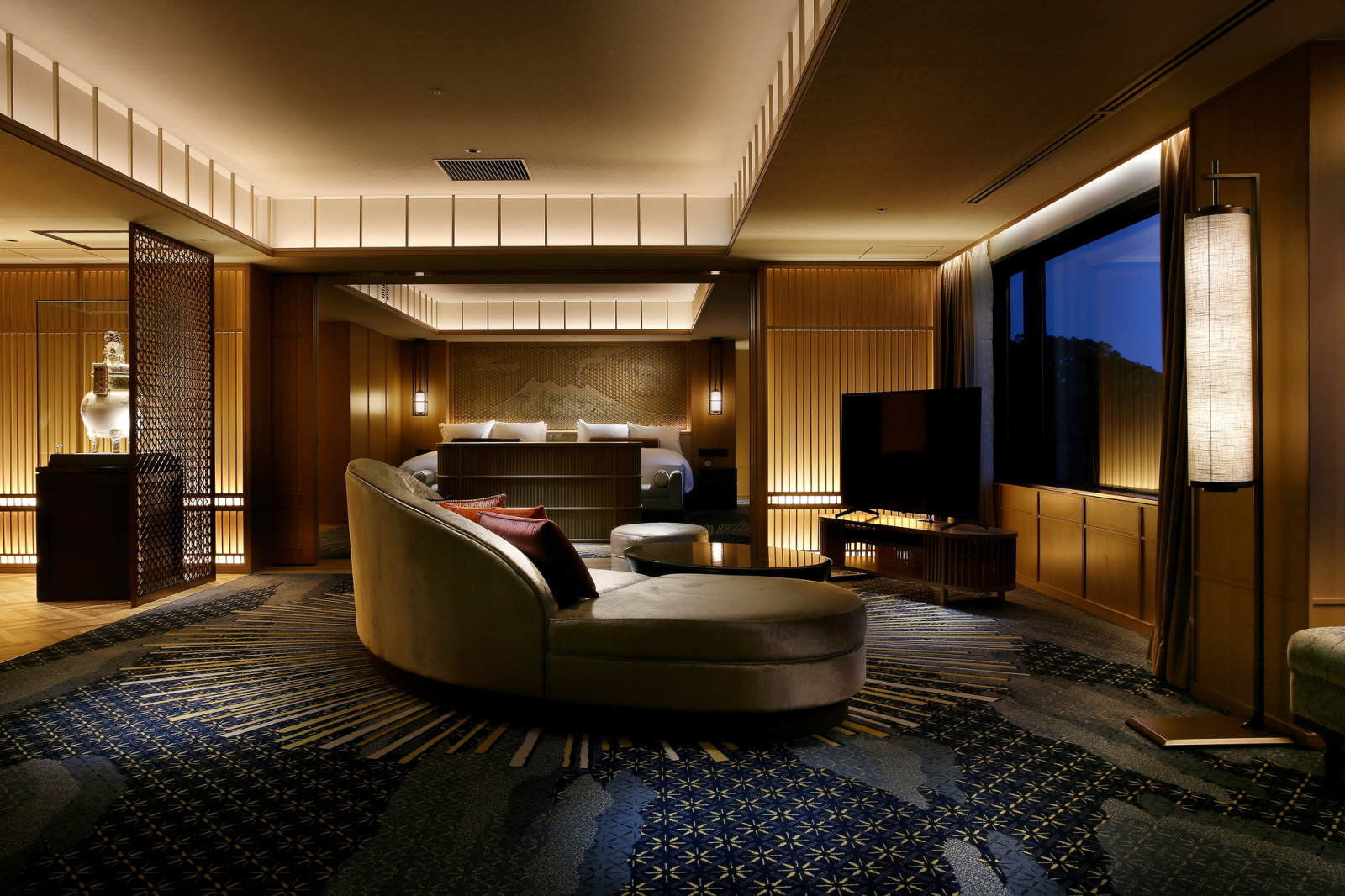 SHIROYAMA HOTEL kagoshima — 鹿児島市・城山 標高108mから望む桜島と錦江湾の眺望