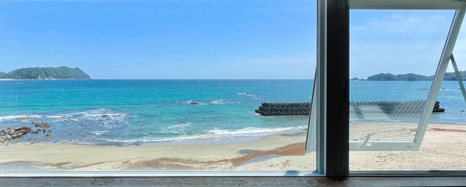 BEACH HOUSE shishikui — 徳島県海陽町板取 · 宍喰ビーチを正面に望むプロサーファーの宿