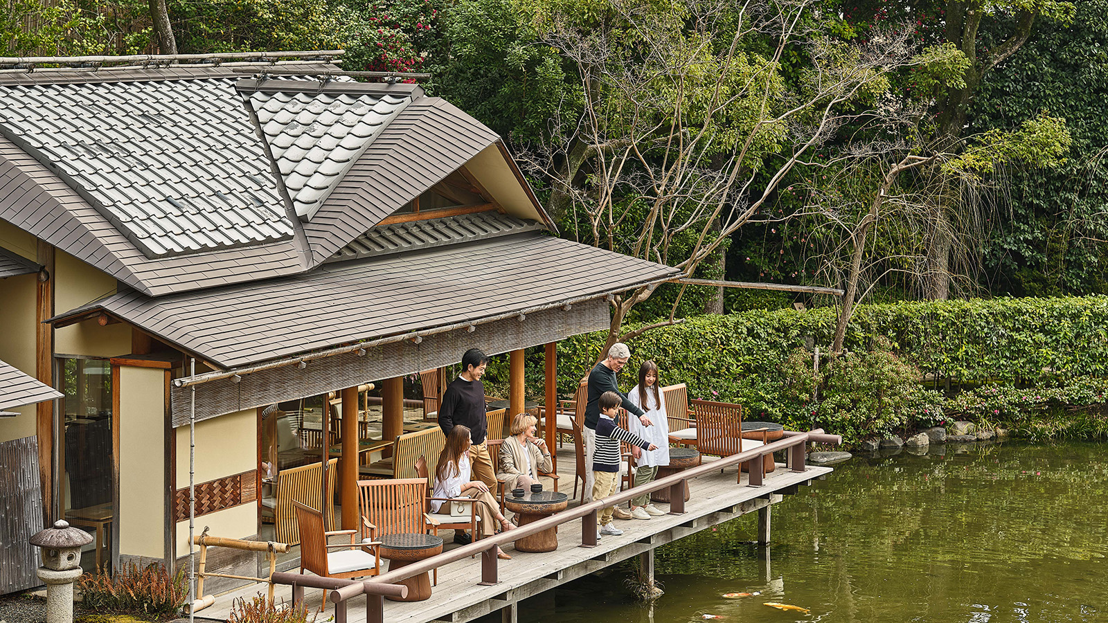 Four Seasons Hotel Kyoto — 京都府・東山区 · 800年の池庭「積翠園」を擁する都市型ラグジュアリーホテル