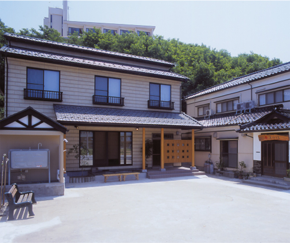 温泉民宿 真砂子屋 — 山形・鶴岡 湯野浜 · 海水浴場まで徒歩3分の源泉かけ流しの小宿