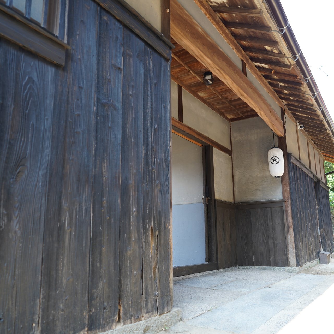 一棟貸しの宿 豊武屋敷 — 周防大島・和田 · 明治初期の海運豪商屋敷を一棟貸切
