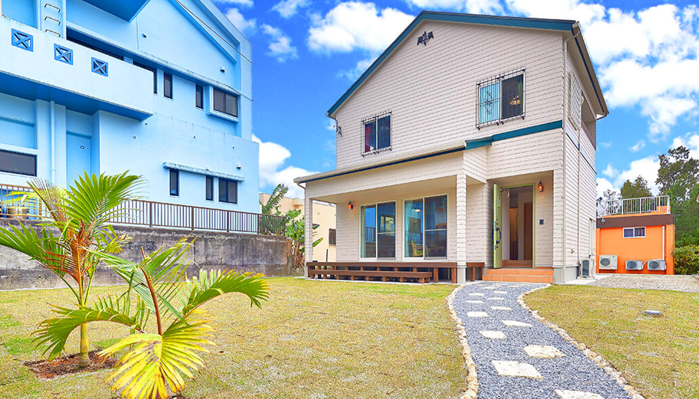 PRIVATE VILLA ESPACIO ONNA — 恩納村名嘉真 · 伊武部の海近くに建つ一棟貸しヴィラ