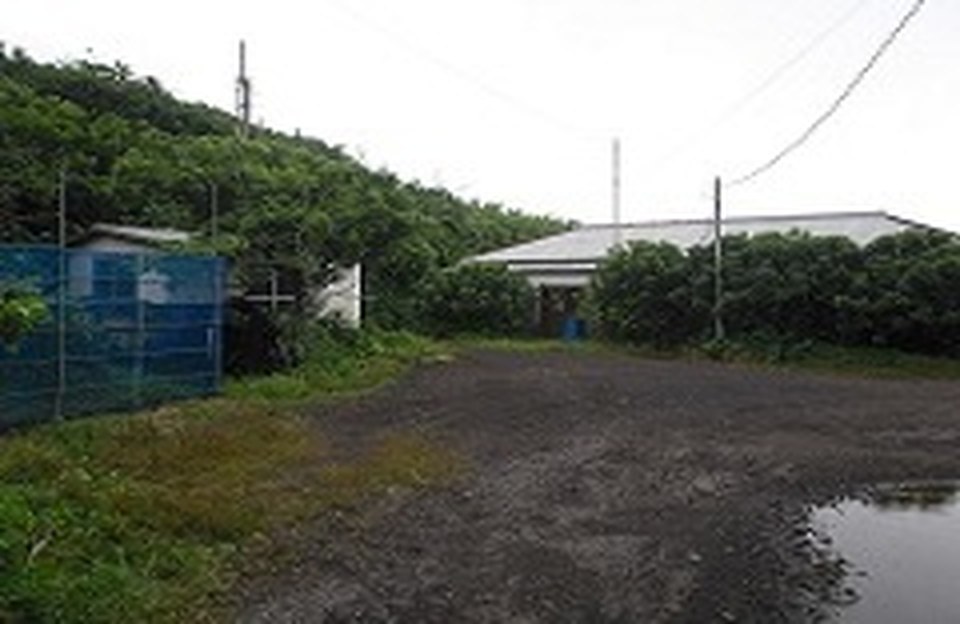 御宿 為朝 — 青ヶ島村 岡部集落 · 木造建物の家庭的な民宿、洋室2室で営業再開