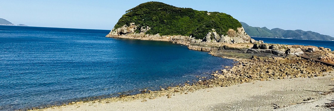 民宿かどもち — 五島列島 奈留島 · 奈留浦集落に佇む家庭的な民宿