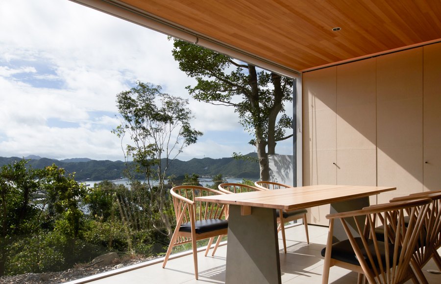 designer's villa EDGE — 淡路島福良 · 福良湾を望む建築家設計の一棟貸しヴィラ