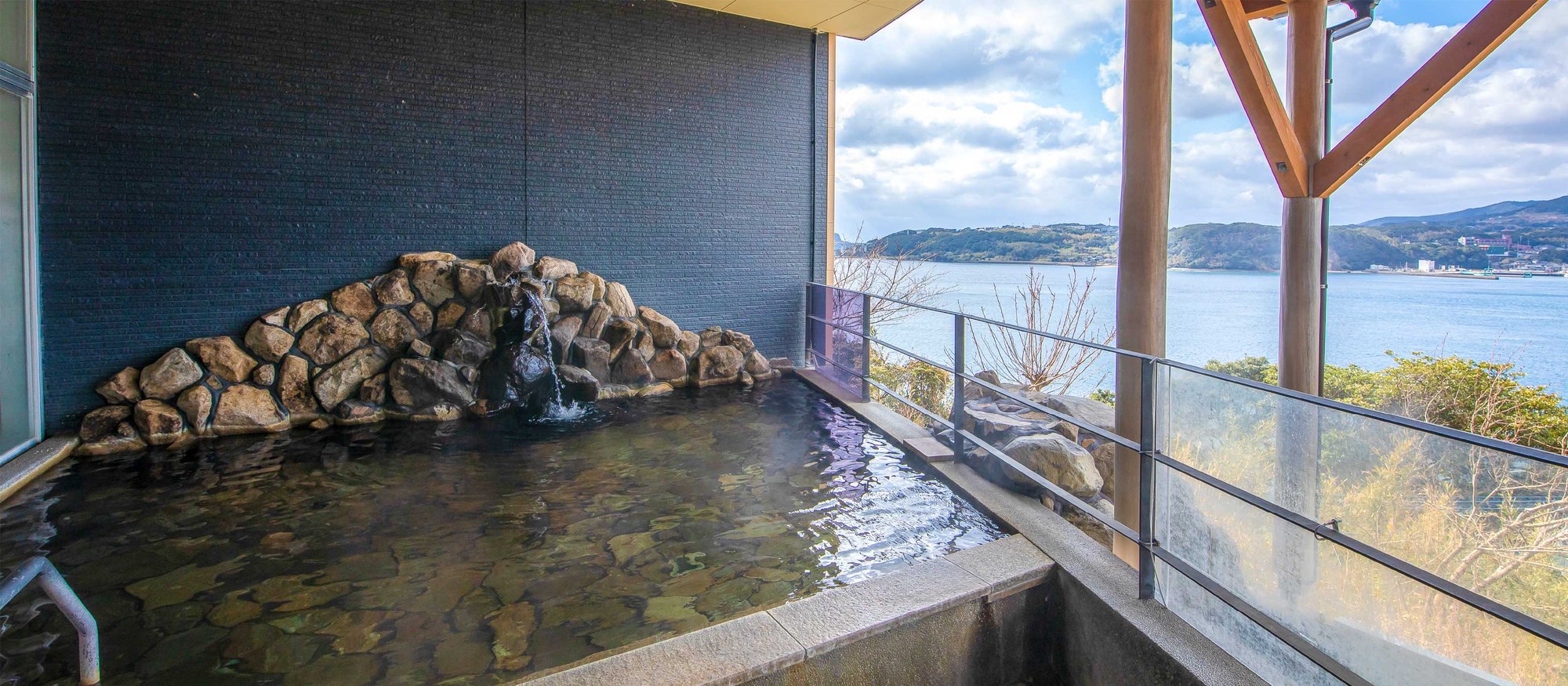 平戸たびら温泉 サムソンホテル — 長崎県平戸市田平町 · 平戸瀬戸(東岸・九州本土側)に正対する立地