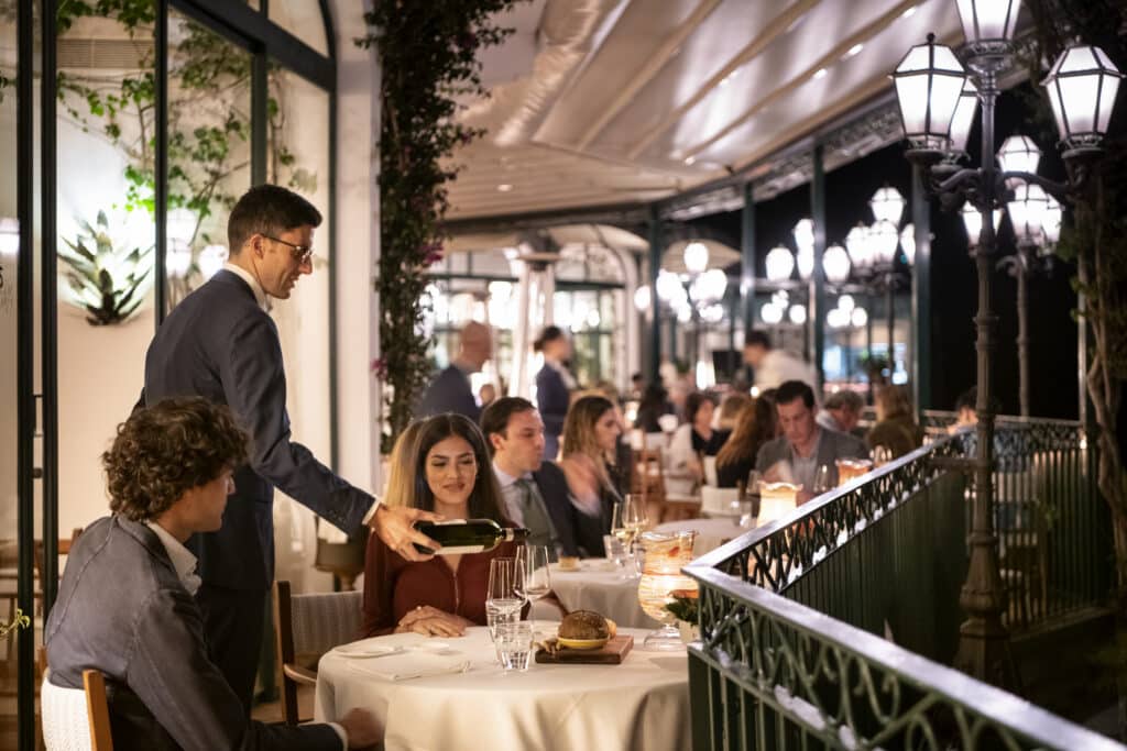Il San Pietro di Positano — ミシュラン一つ星レストラン Zass のダイニング