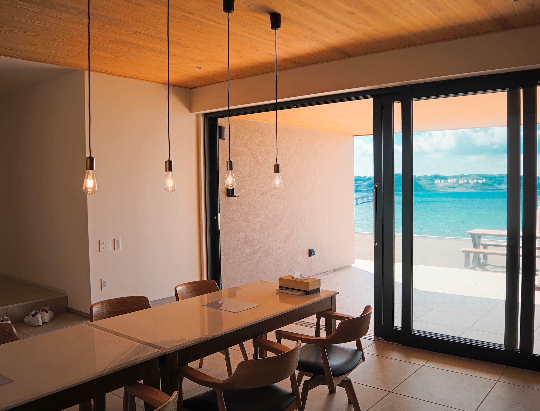 Villa Mikuri Tsunoshima — 下関市豊北・角島 · 角島大橋を正面に望む一棟貸しプライベートヴィラ