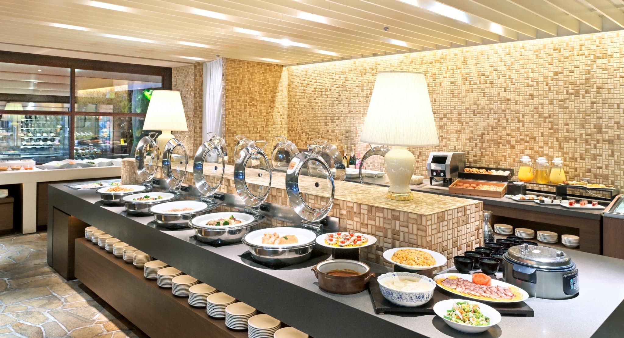 ANAクラウンプラザホテル長崎グラバーヒル — 長崎市南山手町 · 館内レストランの朝食ブッフェ台