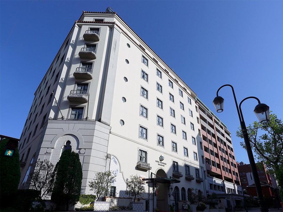 ホテルモントレ長崎 — 長崎市大浦町 · 大浦海岸通電停そば、ポルトガルを主題にした白い外壁の123室