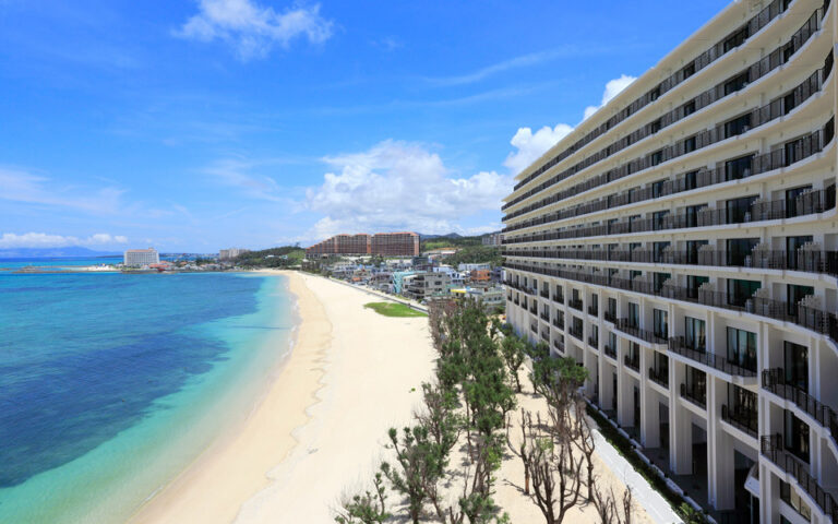 ホテルモントレ沖縄のレビュー｜多いのは海とプール、安い月は1月